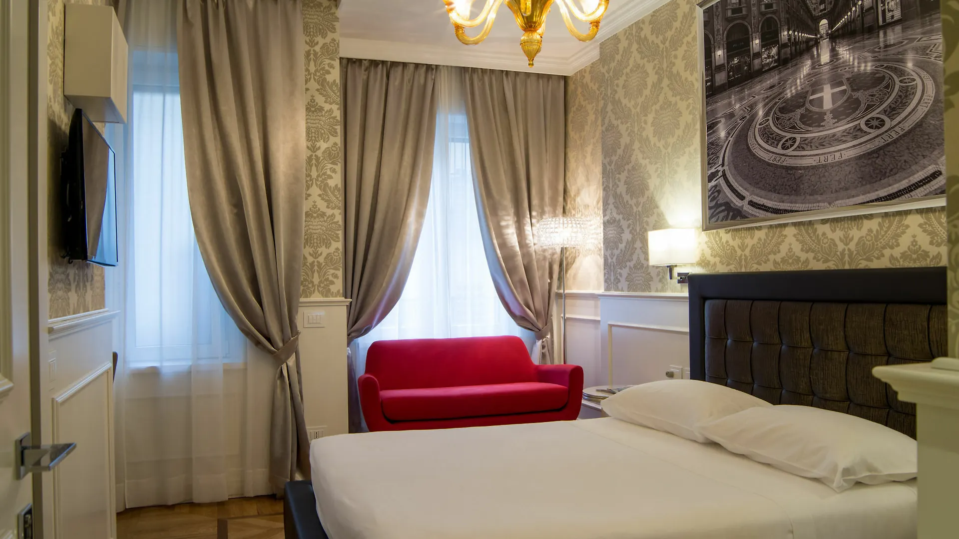 Duomo Rooms Milan Italy